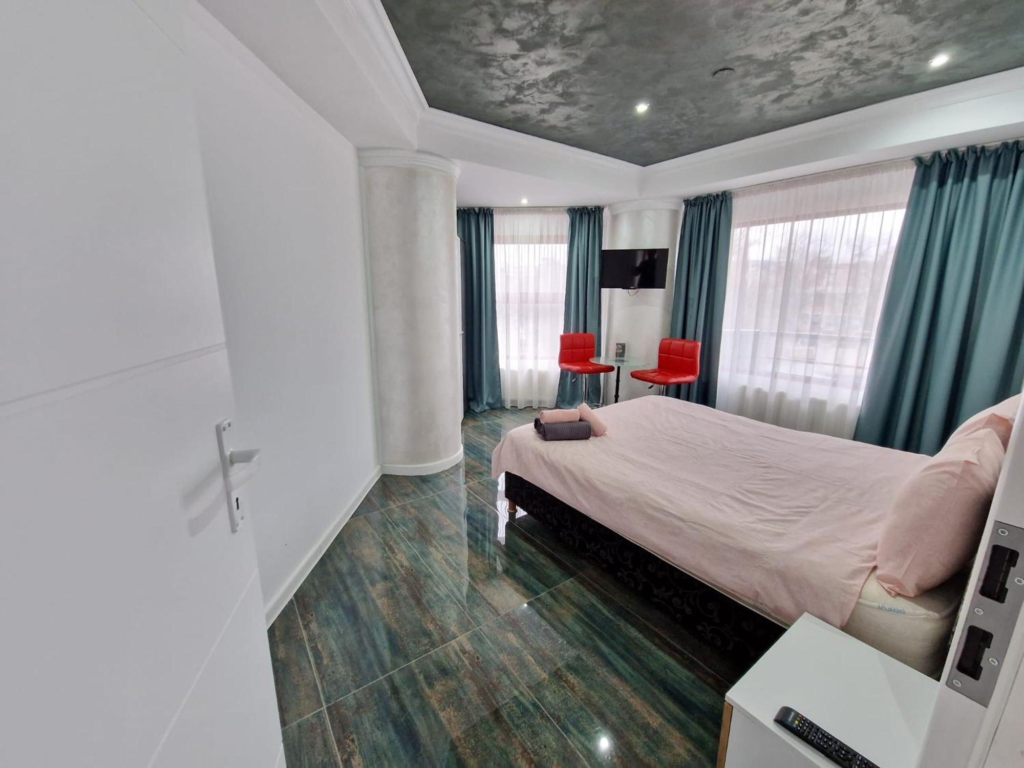 Kpm Downtown Apartments Bucarest Esterno foto